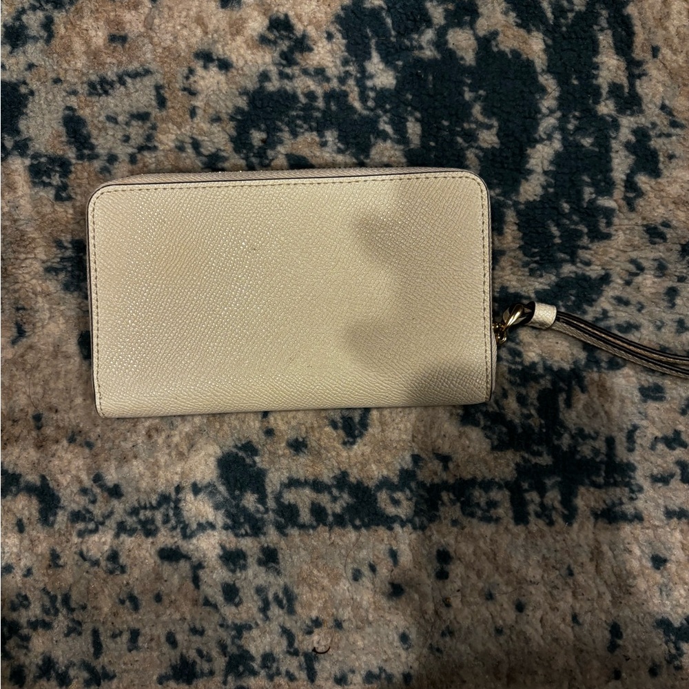 NWOT Coach Ivory Wallet - Picture 3 of 4
